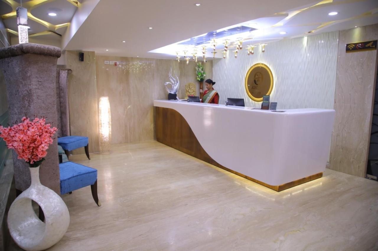 Olive Tree Hotel Vijayawāda Extérieur photo