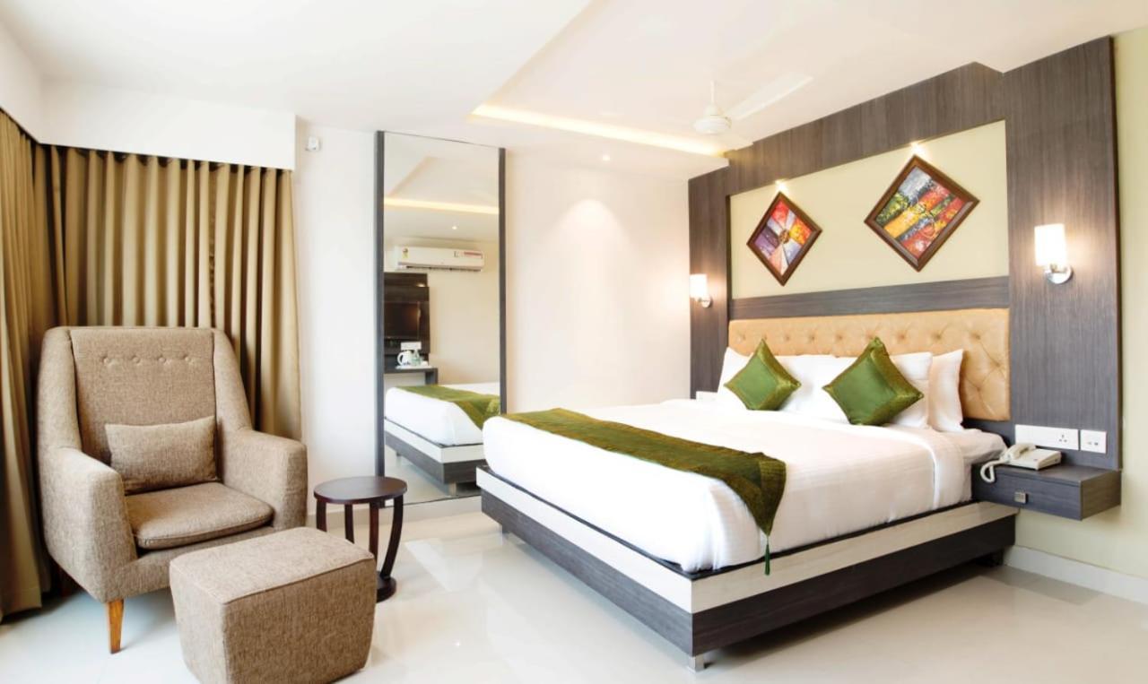 Olive Tree Hotel Vijayawāda Extérieur photo