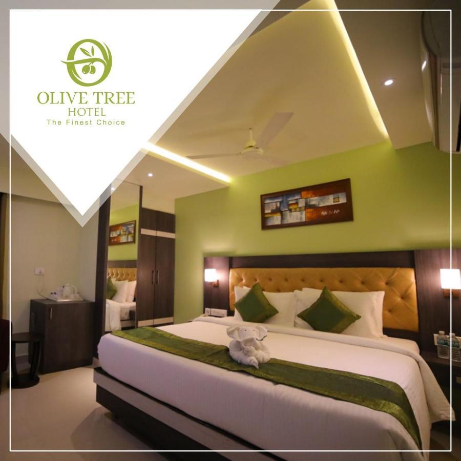 Olive Tree Hotel Vijayawāda Extérieur photo