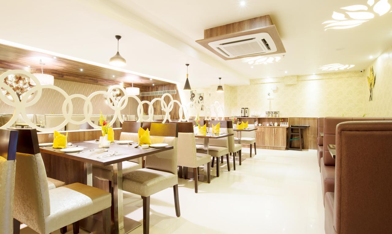 Olive Tree Hotel Vijayawāda Extérieur photo