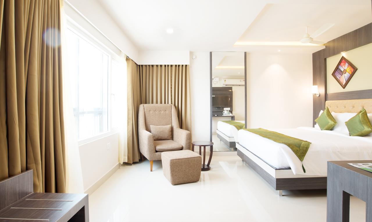 Olive Tree Hotel Vijayawāda Extérieur photo