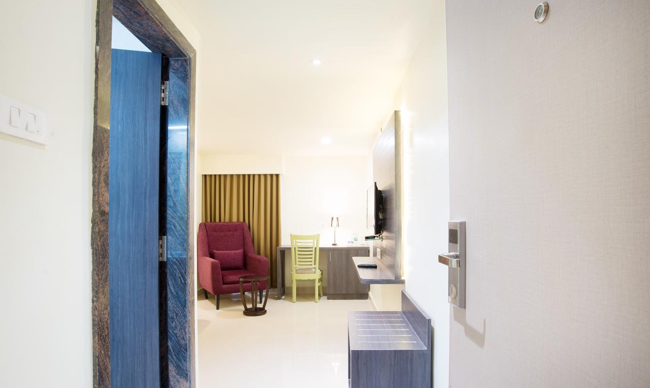 Olive Tree Hotel Vijayawāda Extérieur photo